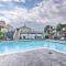 Romantic Galveston Retreat Bay View, Pool Access! - Galveston