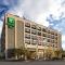 Holiday Inn Montreal Longueuil, an IHG Hotel