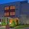 Armoni Inn & Suites