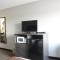 Adams Inn and Suites - Adams