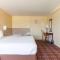 Days Inn by Wyndham Shenandoah - The Woodlands