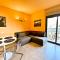 Urban Manresa-City center apartment with balcony