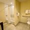 Holiday Inn Express Hotel & Suites Orlando East-UCF Area by IHG