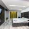 Luxrent Kreshatik Arenacity SkyBar - 基辅