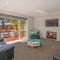 Modern Beach Pad - Whitianga Holiday Home
