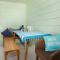 Palms I Pet Friendly I 2 Mins to Beach