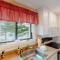 Bromley Village - Clovers 767A
