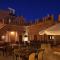 Kasr-i Nehroz Hotel