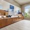 Holiday Inn Express Hotel & Suites Auburn - University Area by IHG