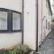 Flat 2, 38 Preston Road - ويماوث