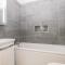 Flat 2, 38 Preston Road - ويماوث