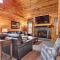 Homey Sevierville Cabin with Deck Near Pigeon Forge! - سيفيرفيل