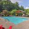 Homey Sevierville Cabin with Deck Near Pigeon Forge! - سيفيرفيل