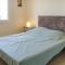 Beautiful Home In Nissan Lez Enserune