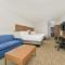 Holiday Inn Express & Suites - Chadron by IHG