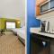 Holiday Inn Express & Suites - Chadron, an IHG Hotel