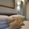 Borgo di Ponte Holiday Apartments & Rooms