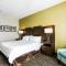 Holiday Inn Express & Suites Spruce Grove - Stony Plain, an IHG Hotel - Spruce Grove