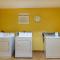 Holiday Inn Express Hotel & Suites Kansas City Sports Complex by IHG