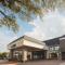 Holiday Inn Express Hotel & Suites Irving DFW Airport North by IHG