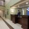 Holiday Inn Express & Suites Madison-Verona, an IHG Hotel