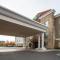 Holiday Inn Express Hotel & Suites Roseville - Galleria Area, an IHG Hotel - Розвілл