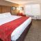 Comfort Suites Fresno River Park - فريسنو