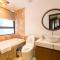 22housing Hotel & Apartment 81 Linh Lang - Hanoi