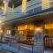 Hotel and Suites Les Laurentides - Saint-Sauveur-des-Monts