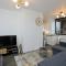 Aisiki Living at Upton Rd, Multiple 1, 2, or 3 Bedroom Apartments, King or Twin beds with FREE WIFI and PARKING - Watford
