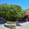 Villa Mirsini, a 3 minute walk from 2 beaches