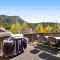 Retreat By The Rockies #3149