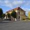 圣朱利安酒店 - Saint-Julien-du-Sault