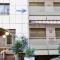 Comfortable, very well located between train station and lake!