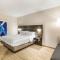 Holiday Inn Express & Suites Jacksonville - Town Center by IHG