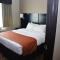 Roosevelt Inn & Suites
