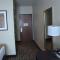 Roosevelt Inn & Suites - Watford City