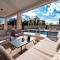 Villa Art Renata with Pool & Sauna - 罗维尼