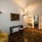 Historical apartment in the center of Gravedona - Larihome A02