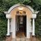 Bush Hotel Farnham