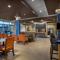 Holiday Inn Express & Suites - Fayetteville South by IHG