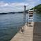 Large Lake Tudor Home, Dock, 3 acres, walk to Bagnell Dam , 1 MM - بحيرة أوزارك
