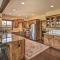 Modern Eagle Crest Escape with Patio and 2 Balconies! - ريدموند