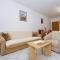 Apartment EMINA - Sveti Filip i Jakov