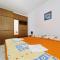 Apartment EMINA - Sveti Filip i Jakov