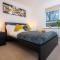 Modern 2 Bed House with Parking and Garden