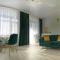 Luxury Emerald Apartments