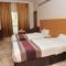 Al Reef Hotel