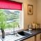 Kingfisher Lodge with sensational loch views - Crianlarich