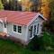 Nybyggd stuga intill skogsbrynet - New built cottage next to the cowberry forest